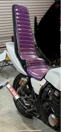 xjr400 三段シート　オオカワ　墓石