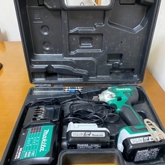 マキタの電動工具です。
