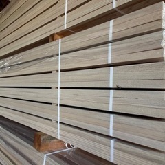 ⭐︎再入荷⭐︎【最上グレード大量入荷】杉野縁 4000×30×40  1束12本入！格子、造作材、天井下地、垂木、根太、下地材、DIYなどに。在庫100束ありますので複数の方へ販売できます。の画像