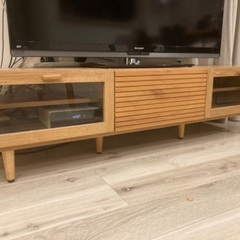 テレビ台の画像