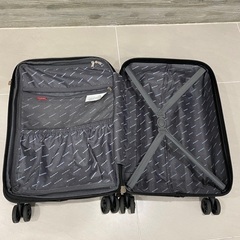 機内持込可能スーツケースの画像