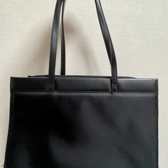 就活 黒カバンの画像