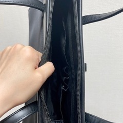 就活 黒カバンの画像