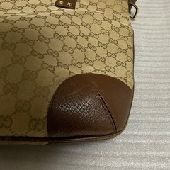GUCCI バッグ　通勤や通学に　ビジネスバッグの画像