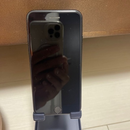 値下げしました！美品！！iPhoneSE2 (付属品箱あり) 64GB 