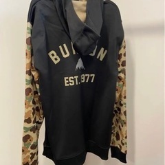 スノボー　メンズ Burton プルオーバーフーディー　撥水素材の画像