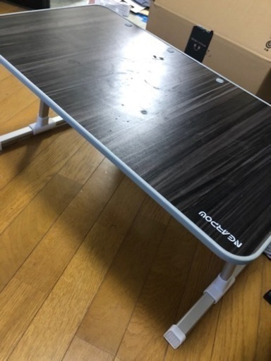 小さい折り畳み机