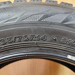 中古タイヤ BRIDGESTONE BLIZZAK VRX2  165/70R14 81Q  ヴィッツ  パッソ  マーチ 等 a44の画像