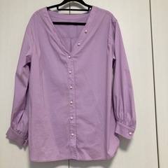 Anne Coquine コットンパール風ボタン使いシャツブラウス