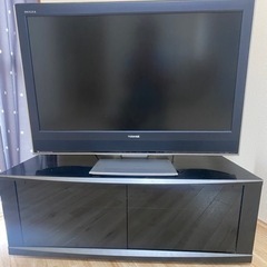 TOSHIBA、REGZA、テレビ台セットで‼️