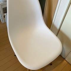 【美品】イームズチェア　ホワイト　