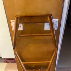 折りたたみテーブルの画像