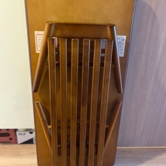 折りたたみテーブルの画像