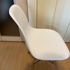【美品】イームズチェア　ホワイト　の画像