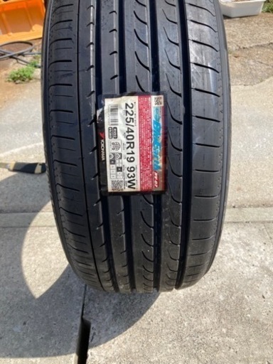 ヨコハマBlue Earth225/40/19 1本新品