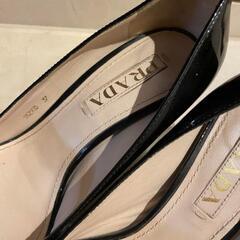 ❤️プラダ❤️PRADA❤️パンプス❤️オープントゥ❤️黒❤️エナメル❤️の画像