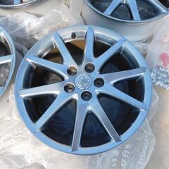 トヨタ純正アルミホイール　専用ナット付きの画像