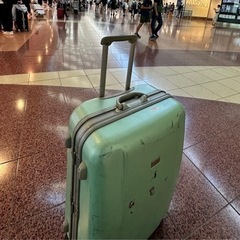 お引取り決まりました→【無料】中古品✴︎大型スーツケース(付属品...