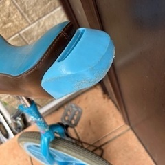 子ども用一輪車、スタンド、サポーターセットの画像