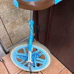 子ども用一輪車、スタンド、サポーターセット
