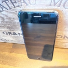 au iPhone 8 64G