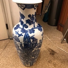 大型壺　高さ約73cm 口径約24cmの画像