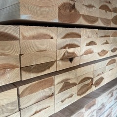 ⭐︎再入荷⭐︎【格安】杉　3000×105×30 バラ売り。デッキ材、下地材、DIYなど。在庫85209本ありますので複数人へ販売可能です。の画像