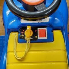 子供用乗用充電カーの画像