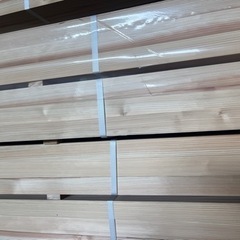 ⭐︎再入荷⭐︎【最上グレード】杉  3000×45×120(mm)  バラ売り！デッキ、造作材、下地、DIYなどに。在庫120本ありますので複数の方へ販売できます。の画像