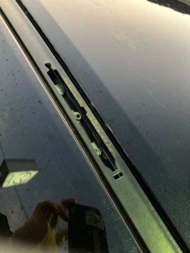 Mazda CX-30 THULEノーマルルーフキャリアベース ＋ THULE DockGrip 895
