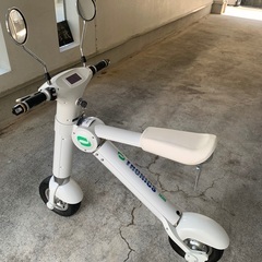 折り畳み式　電動スクーターバイク　TRONICSEX300 白　...