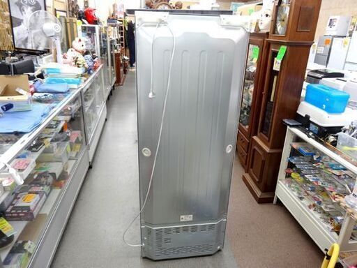 特価品！西岡店 冷蔵庫 339L 2011年製 3ドア 東芝 GR-34ZW 右開き 自動製氷付き 真ん中野菜室 ノンフロン シルバー