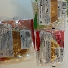 8月26日消費期限！菓子パン12個セットの画像