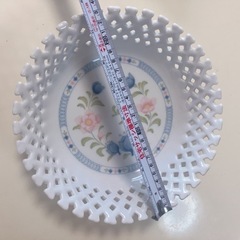 花柄 皿 メイン皿 洋皿 お花 レース 網掛け Keitoの画像
