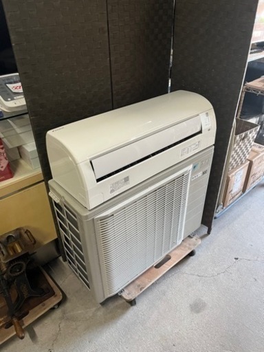 ☆売れてます!!☆ 激安エアコン!! ＊200V室外機電源＊ 14畳〜 ダイキン ルームエアコン 2018 4.0kW