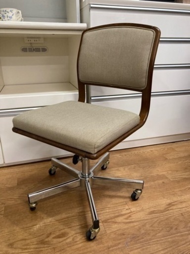 カリモク デスクチェア 椅子 中古