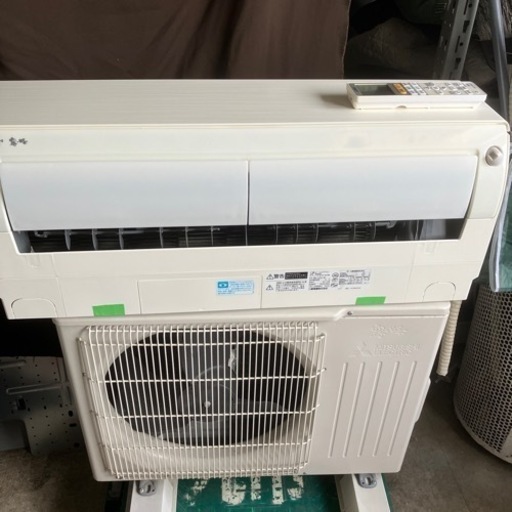 佐賀中古エアコン三菱2017年2.2KW税込取付込104番