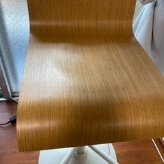 カウンター用チェアの画像