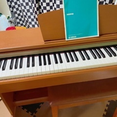 電子ピアノ