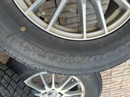 【値下げしました】スタッドレス　ホイールセット　215/70R16 ICE NAVI SUV