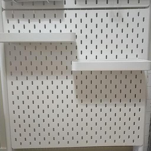 IKEA スコーディス 有孔ボード
