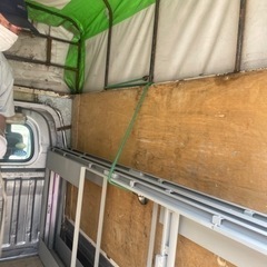 軽貨物車を使った簡単な配送業務の画像
