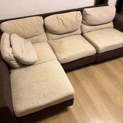 ソファの画像