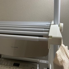 ランドリー収納　洗濯機収納　つっぱり棒の画像