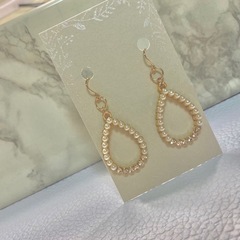 【お話中～】パールピアス【ハンドメイド】