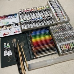 画材 絵の具類色々 古いので無料です