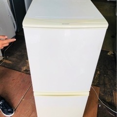 福岡市限定】冷蔵庫 シャープ 2016年製 137L【安心の3ヶ月保証】