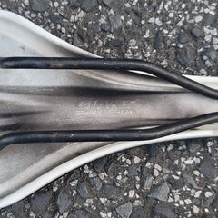 GIANT PARTICLE FLOW サドル 中古 ジャンクの画像