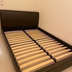 定価44,900円‼️ダブルベッドフレーム（ポケットコイルマットレス付き）の画像