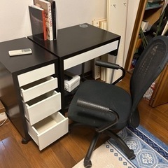 IKEAの 学習机とサイド引出しと椅子　座面少し汚れてます